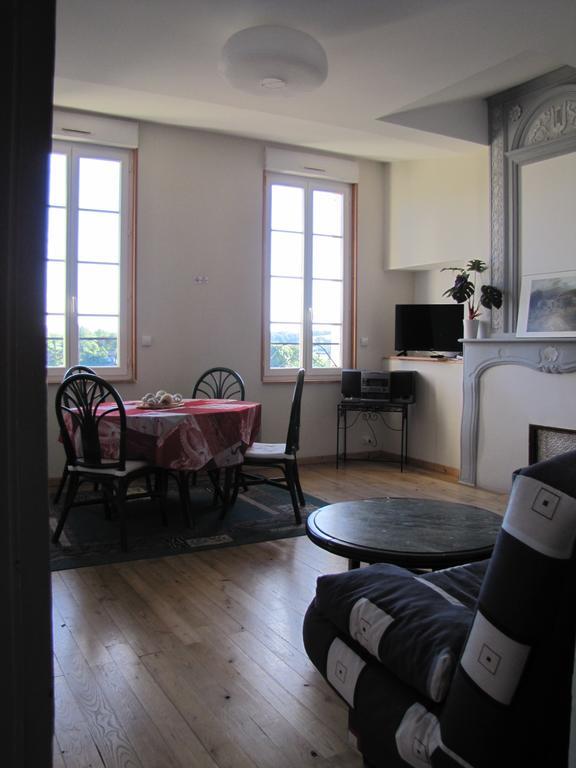 Etape Gimontoise 32 Apartment Exterior photo